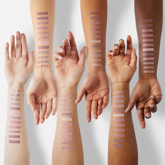 Laura Geller The Casual Collection Multi-Finish Eyeshadows NEW IN PACKAGE - Picture 3 of 6